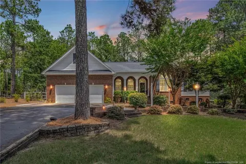 5 Fur Ct E, Pinehurst, NC 28374
