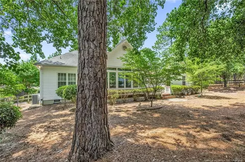 Exterior - 5 Fur Ct E, Pinehurst, NC 28374 photo 8 of 11