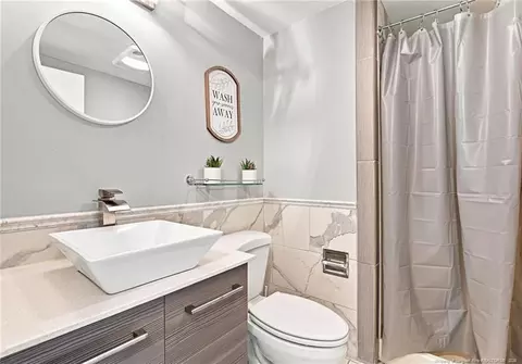 Bath - 5 Pine Tree Rd #117, Pinehurst, NC 28374 photo 1 of 2