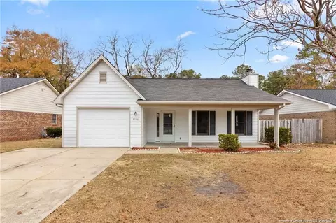 5748 Pepperbush Dr, Fayetteville, NC 28304