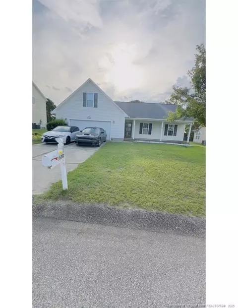 2532 Crumpler Dr, Hope Mills, NC 28348