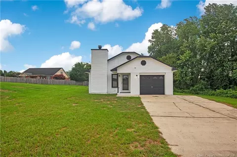 130 Pheasant Ct, Fayetteville, NC 28306