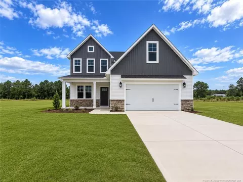 848 Union St, Raeford, NC 28376