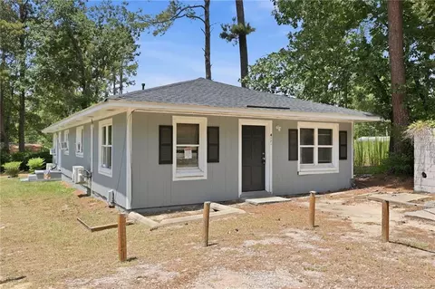 421 Squirrel St, Fayetteville, NC 28303