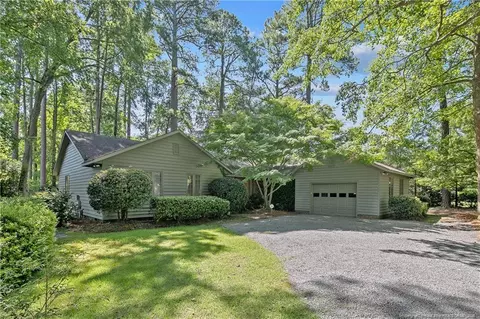 218 Queensberry Dr, Fayetteville, NC 28303