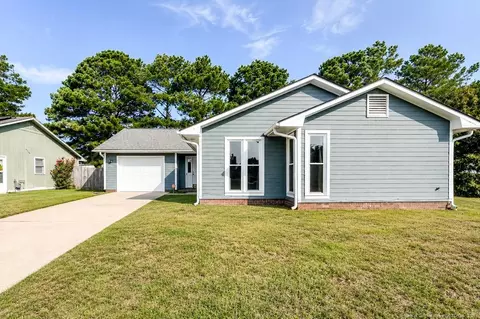 1705 Veanna Dr, Fayetteville, NC 28301