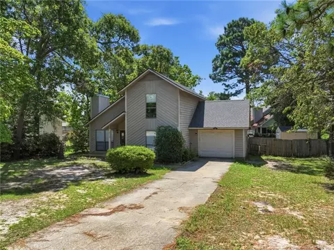5719 Trevino St, Hope Mills, NC 28348