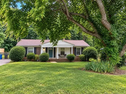 5750 Harpers Ferry Rd, Winston Salem, NC 27106