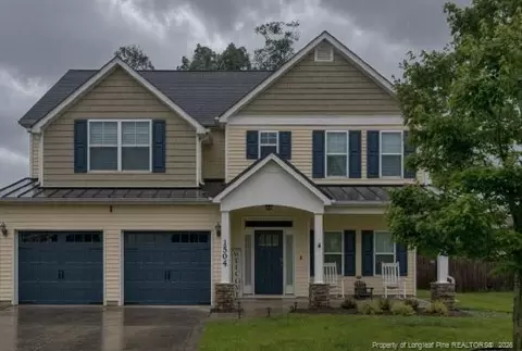 1504 Laguardia Dr, Hope Mills, NC 28348