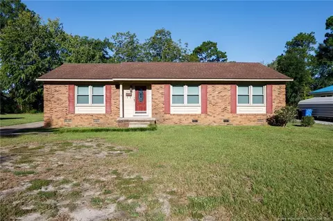 5313 Hampton Rd, Fayetteville, NC 28311