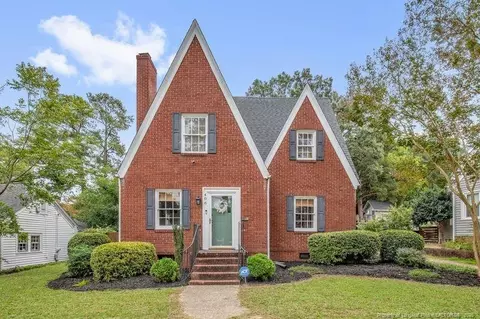 406 Rollingwood Cir, Fayetteville, NC 28305