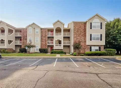 2705 Preston Woods Ln #4, Fayetteville, NC 28304