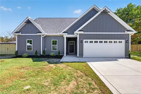 5651 Wiggins Dr, Fayetteville, NC 28306