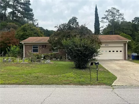 6523 Sprucewood Rd, Fayetteville, NC 28304