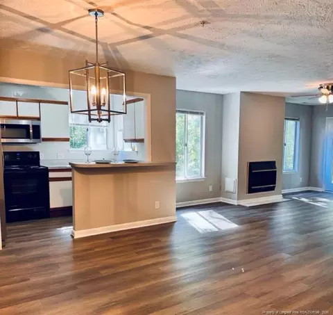 3371 Galleria Dr #11, Fayetteville, NC 28303