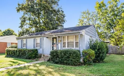 702 E 8th St, Lumberton, NC 28358