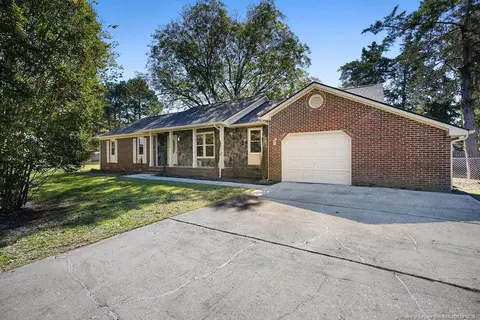 2246 Baywater Dr, Fayetteville, NC 28304