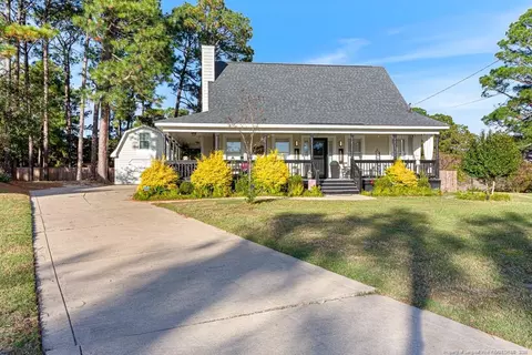 2700 Compton Pl, Fayetteville, NC 28304