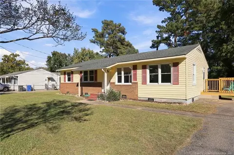 137 Leona Ave, Fayetteville, NC 28314