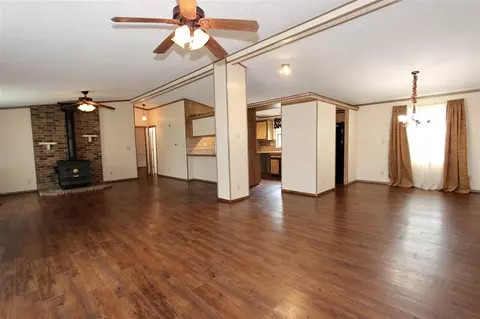 367 Mesquite St, Bertram, TX 78605 photo 2