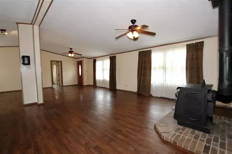 367 Mesquite St, Bertram, TX 78605 photo 9