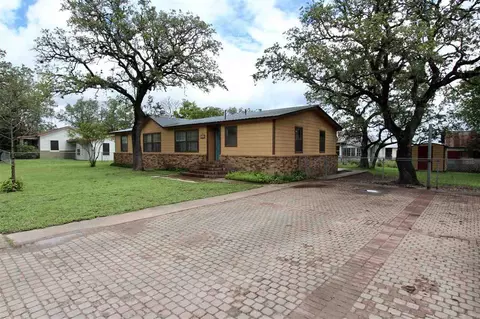 367 Mesquite St, Bertram, TX 78605 photo 5
