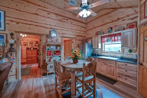 319 Thurman Loop, Llano, TX 78643 photo 20