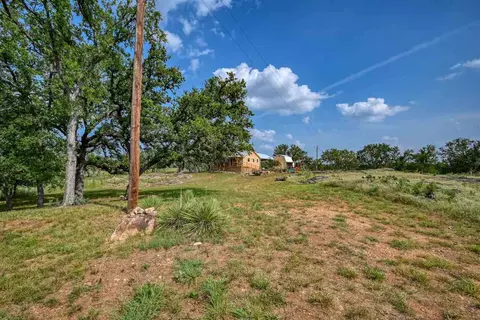 319 Thurman Loop, Llano, TX 78643 photo 6
