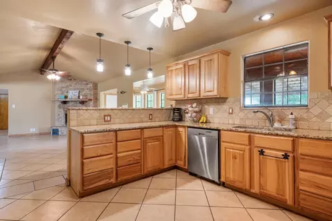 2000 W State Highway 29, Bertram, TX 78605 photo 10