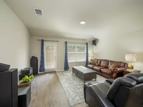 425 Dove Trl, Bertram, TX 78605 photo 14