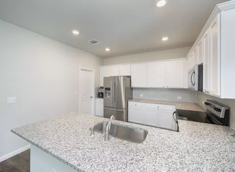 425 Dove Trl, Bertram, TX 78605 photo 10