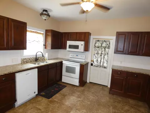 200 E Johnson St, Burnet, TX 78611 photo 6