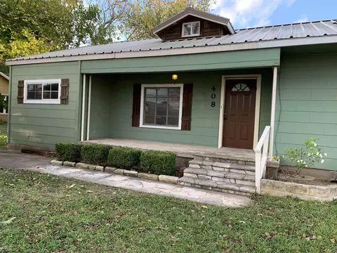 408 E Graves St, Burnet, TX 78611 photo 4