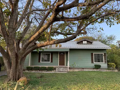 408 E Graves St, Burnet, TX 78611 photo 1