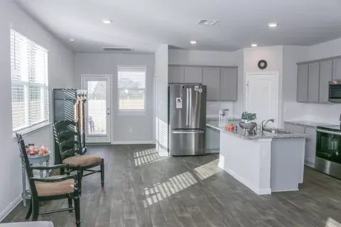 412 Dove Trl, Bertram, TX 78605 photo 7