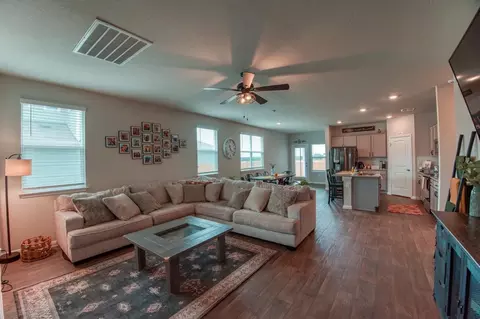 464 Dove Trl, Bertram, TX 78605 photo 4