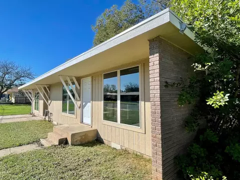 1107 E Brown St, Llano, TX 78643 photo 20