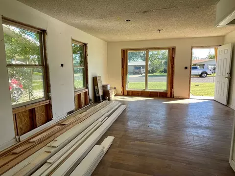 1107 E Brown St, Llano, TX 78643 photo 13