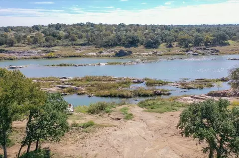 103 E Indian Bnd, Llano, TX 78643 photo 28