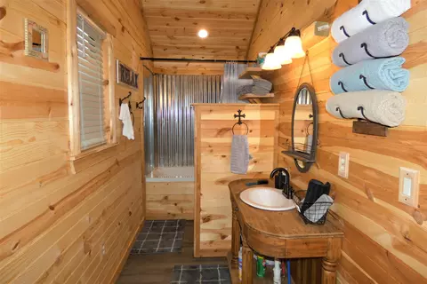 103 E Indian Bnd, Llano, TX 78643 photo 13