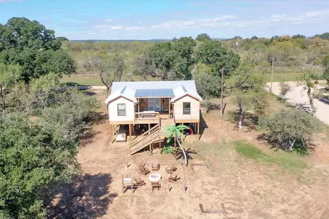 103 E Indian Bnd, Llano, TX 78643 photo 18