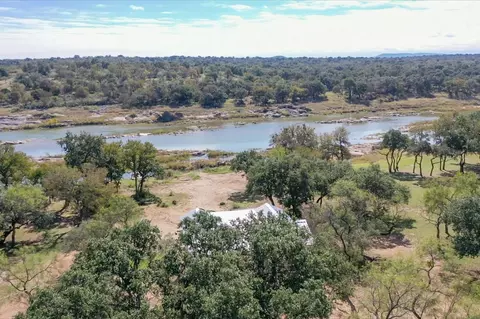 103 E Indian Bnd, Llano, TX 78643 photo 29