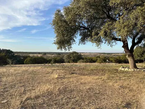 350 Cee Run, Bertram, TX 78605 photo 2