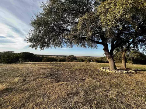 350 Cee Run, Bertram, TX 78605 photo 3