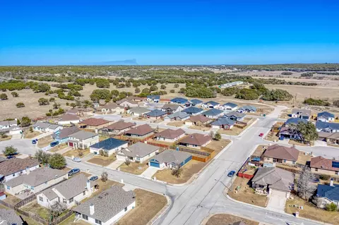 101 Gregory Cv, Burnet, TX 78611 photo 3