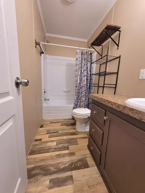 207 E Houston St, Llano, TX 78643 photo 19