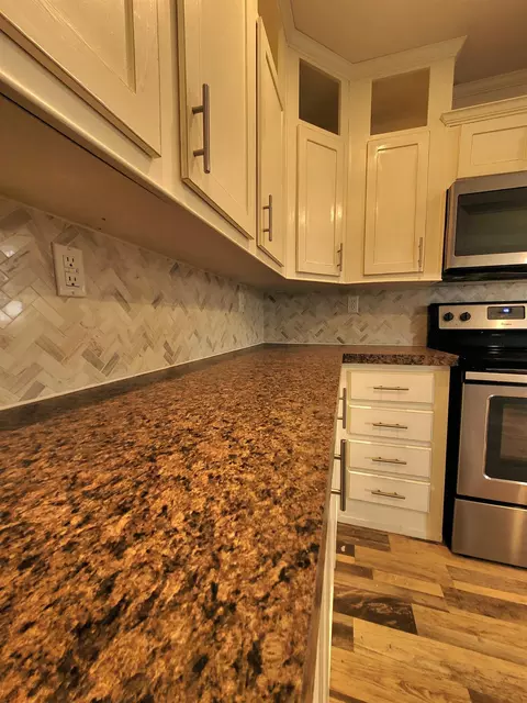 207 E Houston St, Llano, TX 78643 photo 12