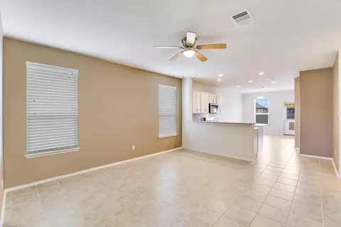 147 Palm Dr, Buda, TX 78610 photo 3