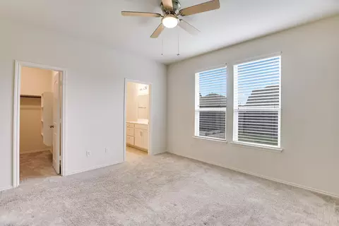 147 Palm Dr, Buda, TX 78610 photo 9