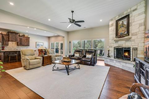 404 First Down Dash St, Burnet, TX 78611 photo 8
